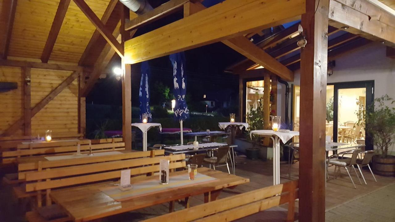 Отель Hubertushof Trattenbach  Экстерьер фото